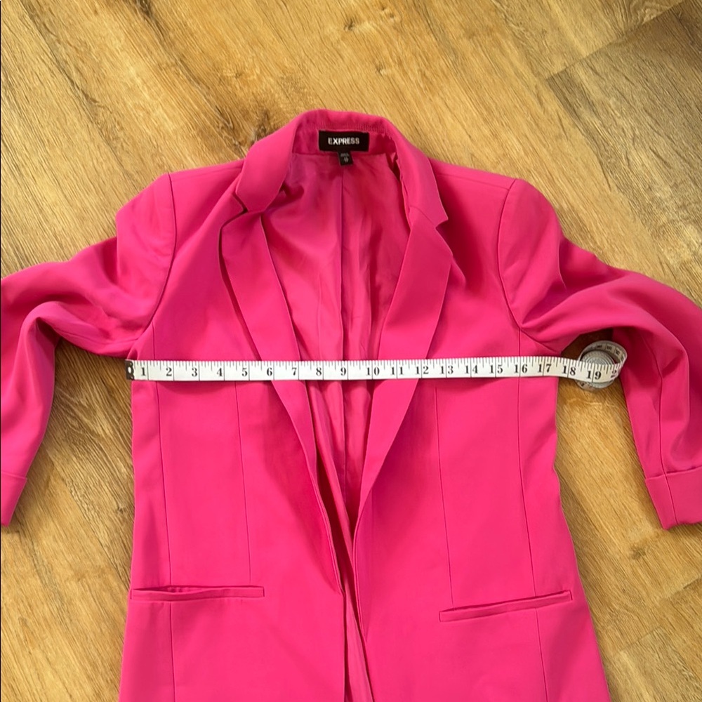 Express - Oversized Pink Blazer - Picture 6 of 8